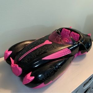 Monster High Draculaura Sweet 1600 Roadster Car Pink & Black Vehicle MH …